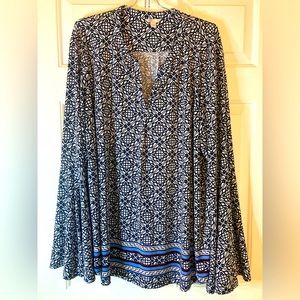 Cato Bell Sleeve V-neck Blouse 22/24W